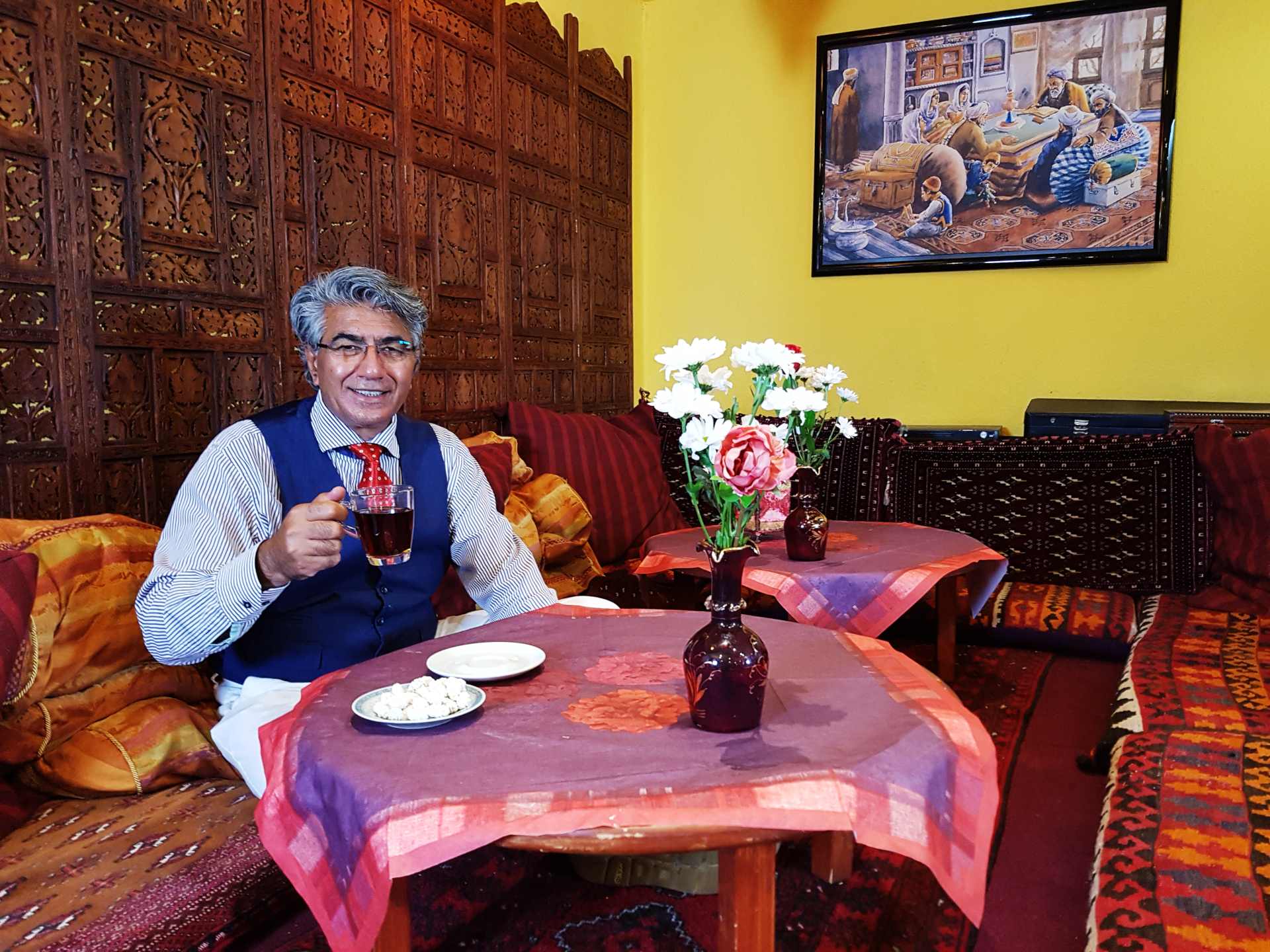 Enspannen Sie in unserer Chilllounge orientalier Art im Restaurant Kabul in Wuppertal.